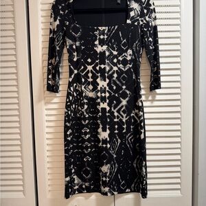 Karen Kane Black and White Geometric Long Sleeve Dress